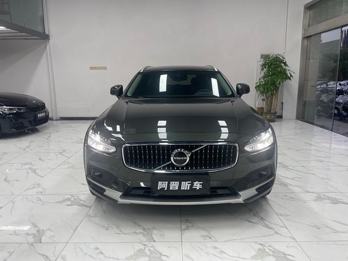 2021年11月沃爾沃 V90  2023款 Cross Country B5 AWD 智遠(yuǎn)版