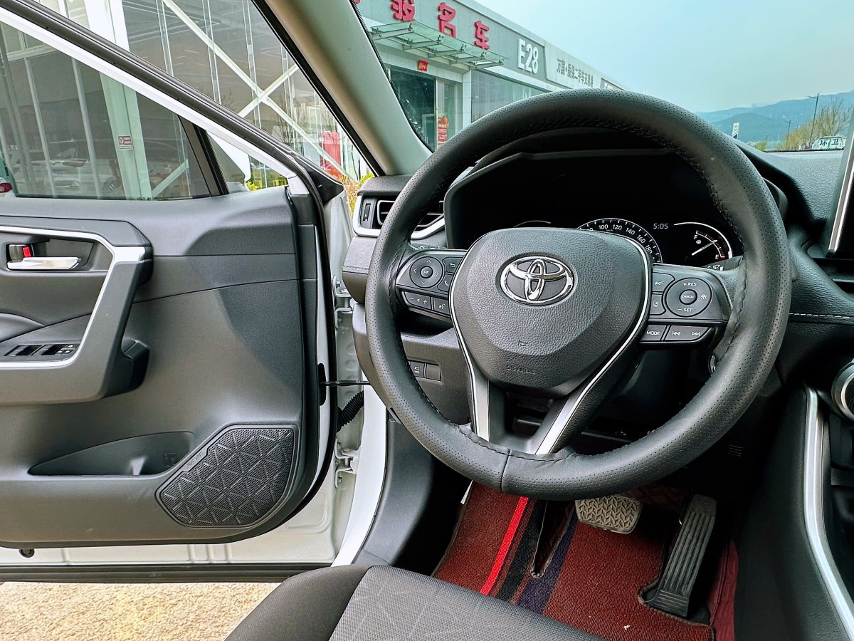 2023年6月丰田 RAV4  2018款 荣放 2.0L CVT两驱风尚版