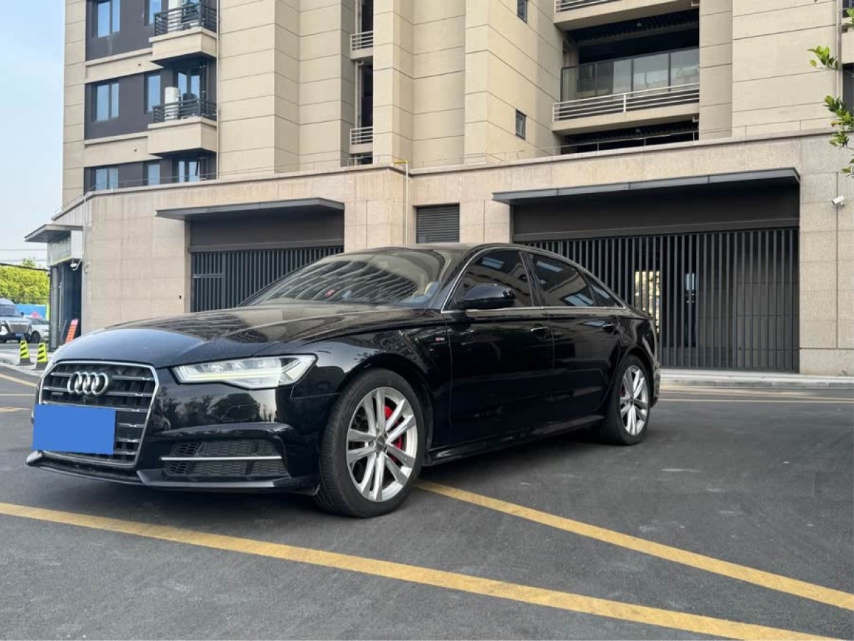 奧迪 奧迪A4L  2018款 30周年年型 45 TFSI quattro 運(yùn)動(dòng)型圖片