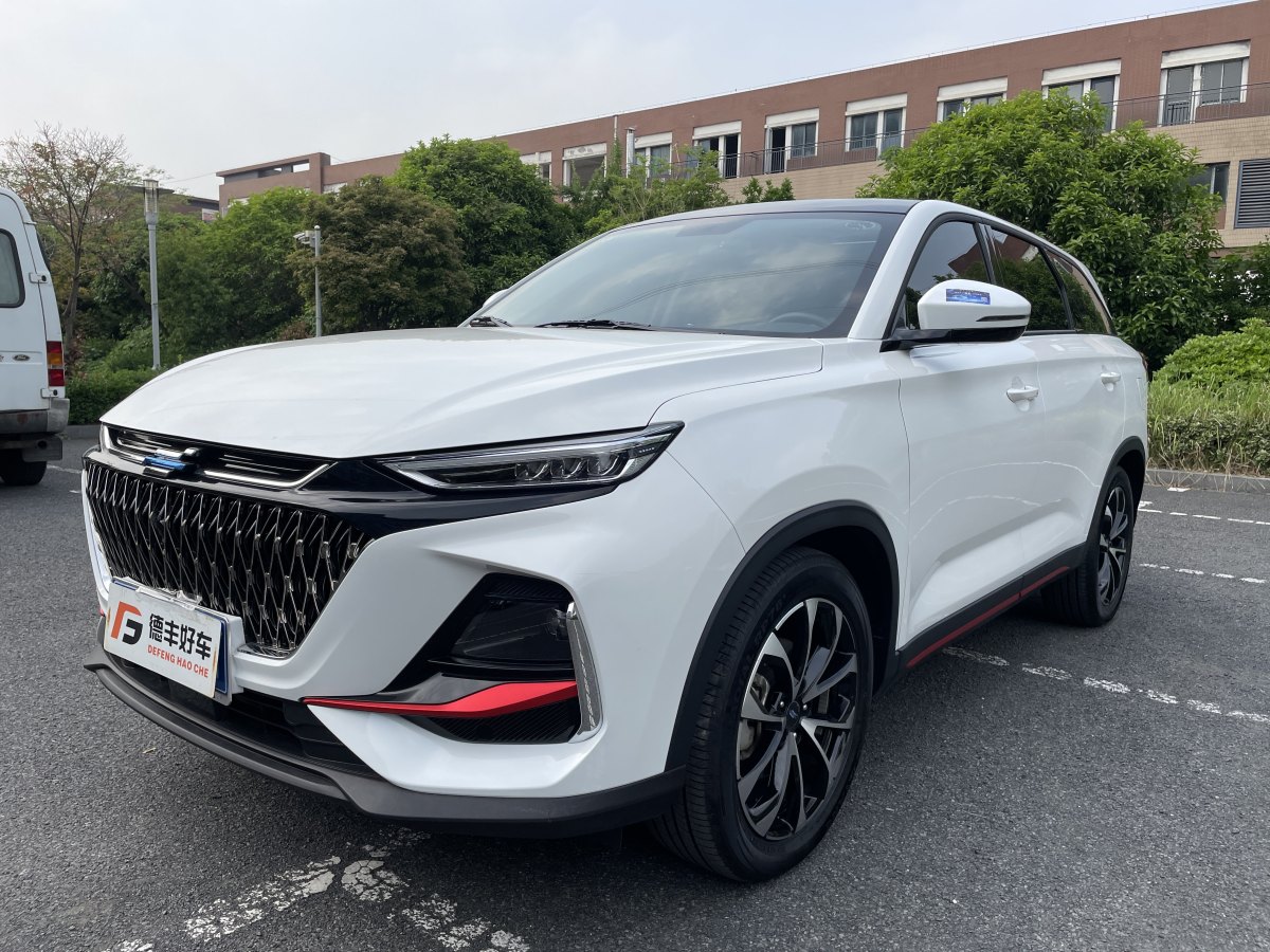 Chang'an Auchan X7 plus2023 Changxiang Edition 1.5T Automatic Intelligent Enjoyment 7-seater图片