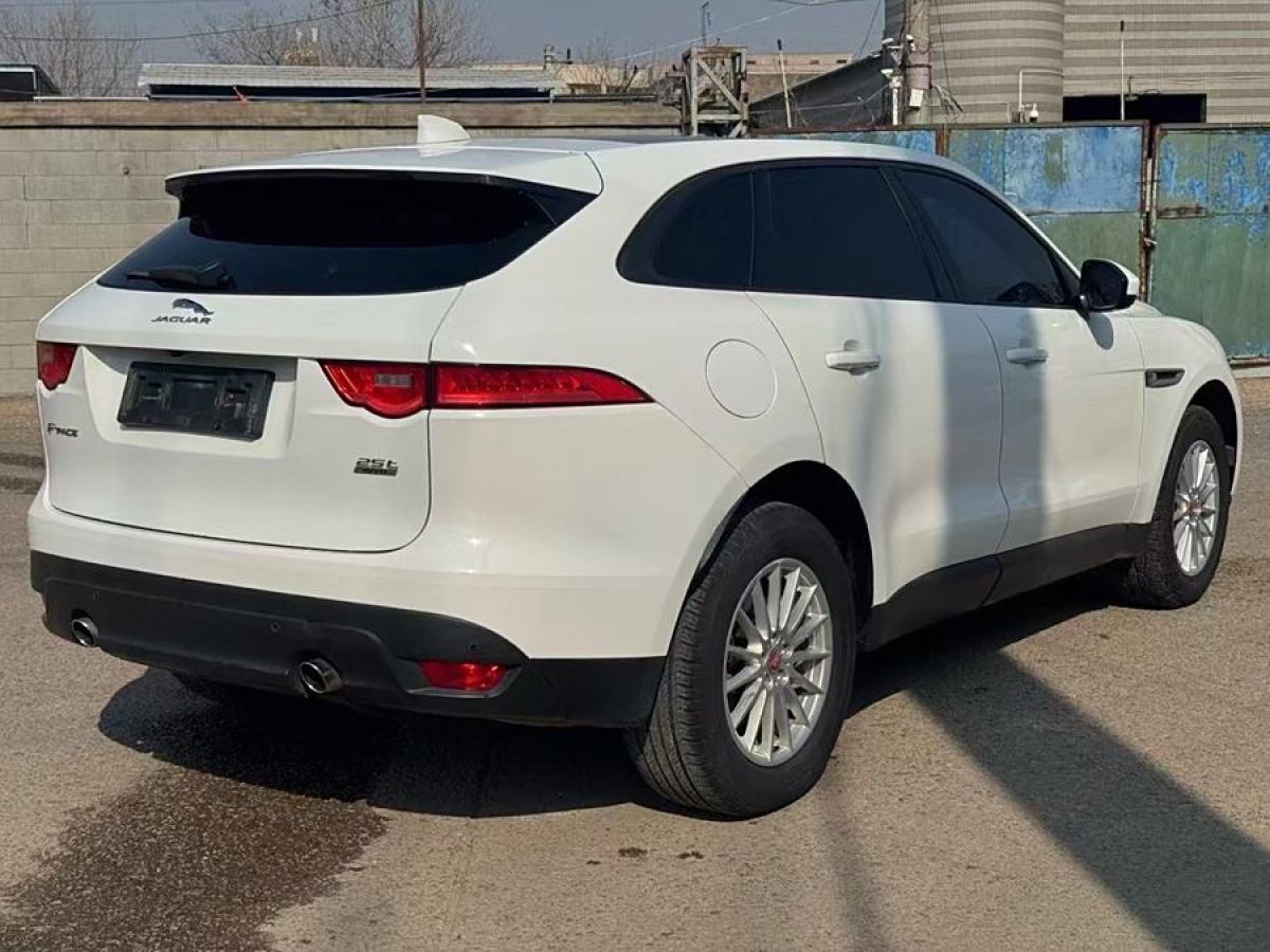 捷豹 F-PACE  2018款 2.0T 四驅(qū)都市尊享版圖片