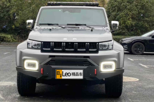 BJ40 北京 2.0T 自动四驱环塔冠军版