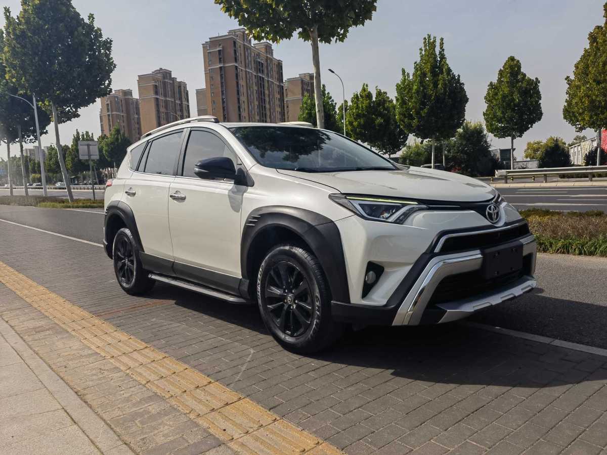 豐田 RAV4  2018款 榮放 2.0L CVT兩驅(qū)風尚版圖片