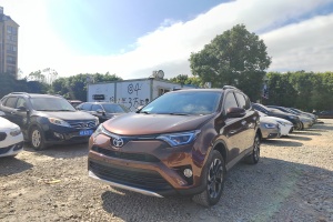 RAV4 豐田 榮放 2.5L精英版