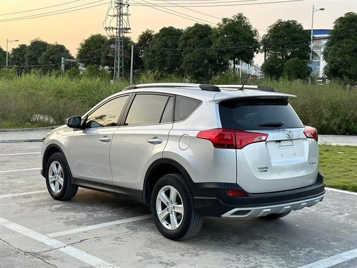 豐田 RAV4榮放  2013款 2.0L CVT兩驅(qū)都市版圖片