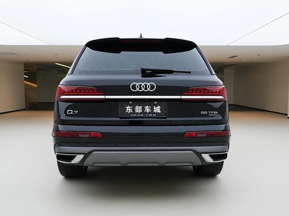 奧迪 奧迪Q7  2023款 55 TFSI quattro S line運(yùn)動(dòng)型圖片