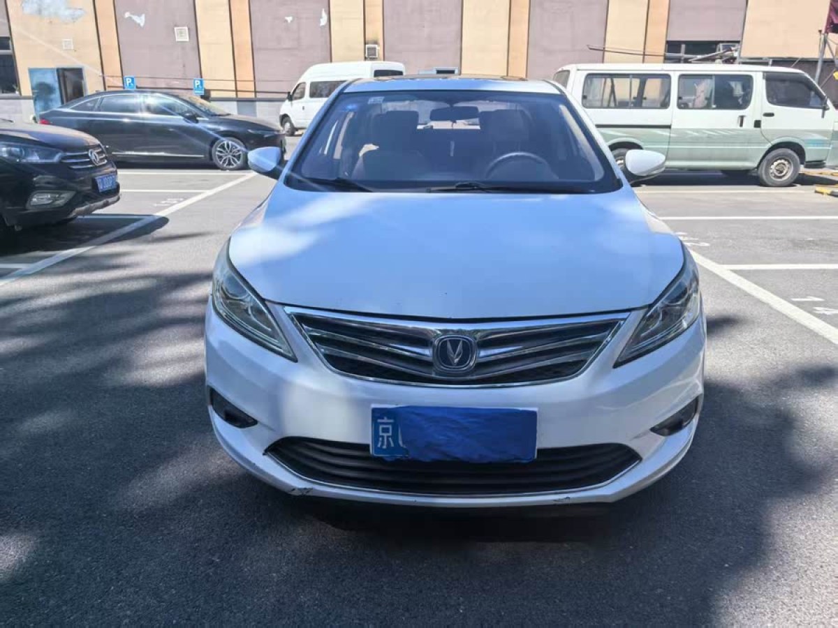 長(zhǎng)安 逸動(dòng)  2015款 1.6L 手動(dòng)豪華型 國(guó)V圖片