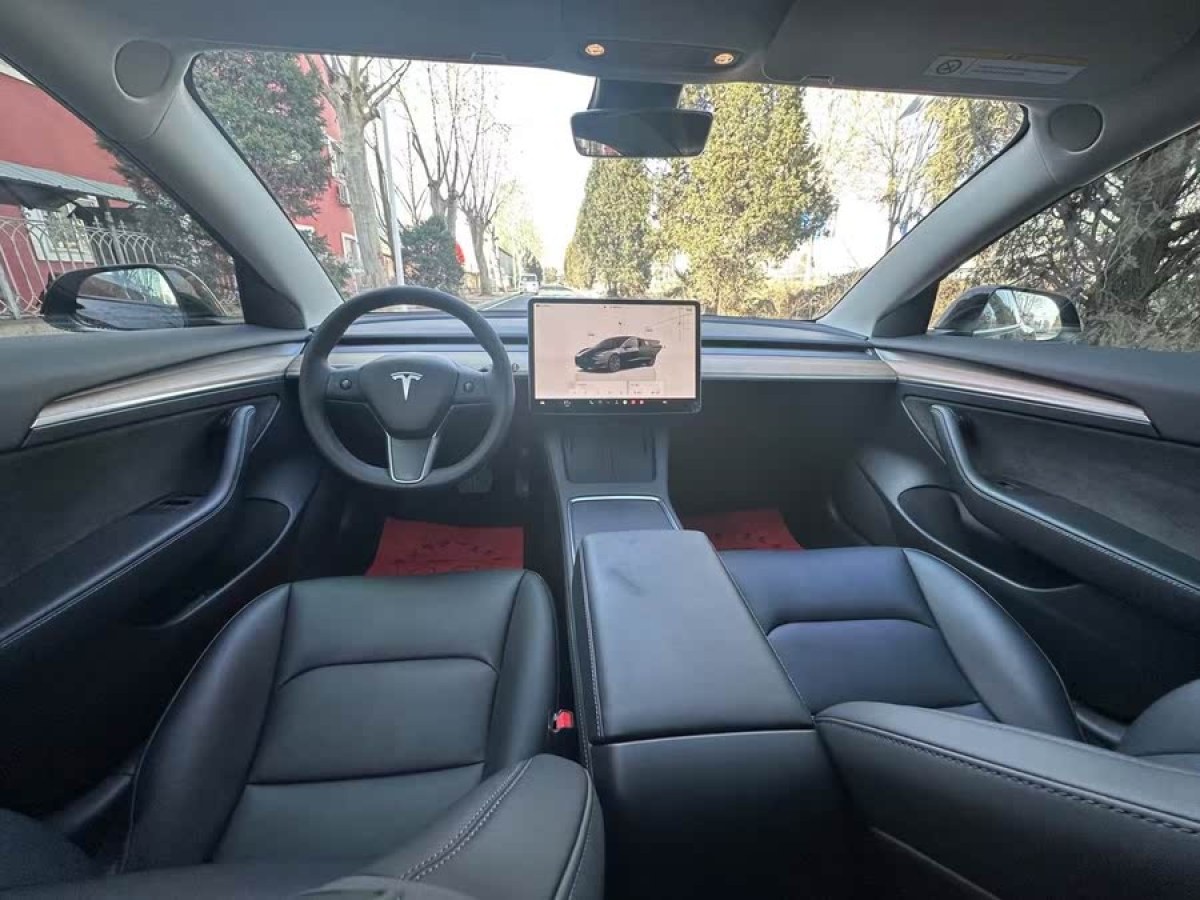 特斯拉 Model 3  2023款 煥新版 后輪驅(qū)動圖片
