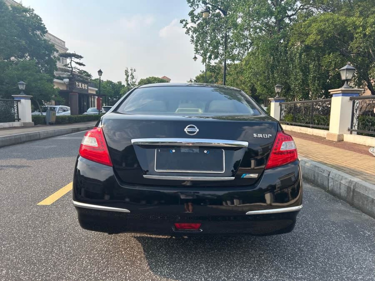 日產(chǎn) 天籟  2010款 2.0L XL周年紀念版圖片