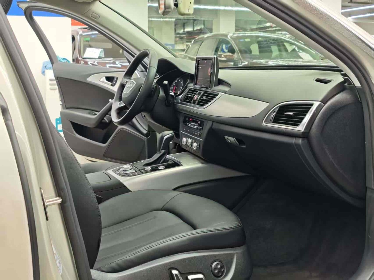 奧迪 奧迪A6L  2014款 TFSI 標(biāo)準(zhǔn)型圖片