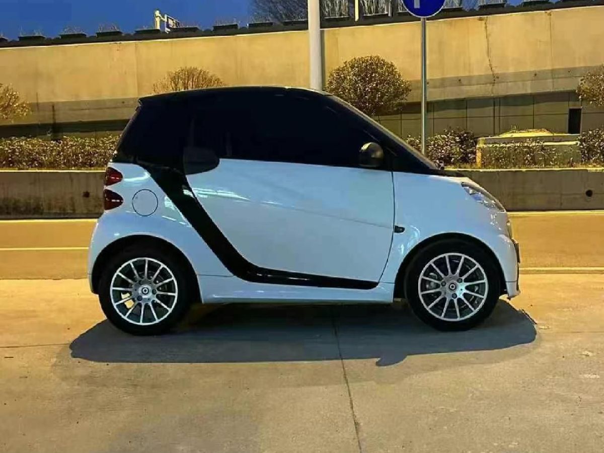 smart fortwo  2014款 1.0T 5檔序列 敞篷BoConcept特別版圖片