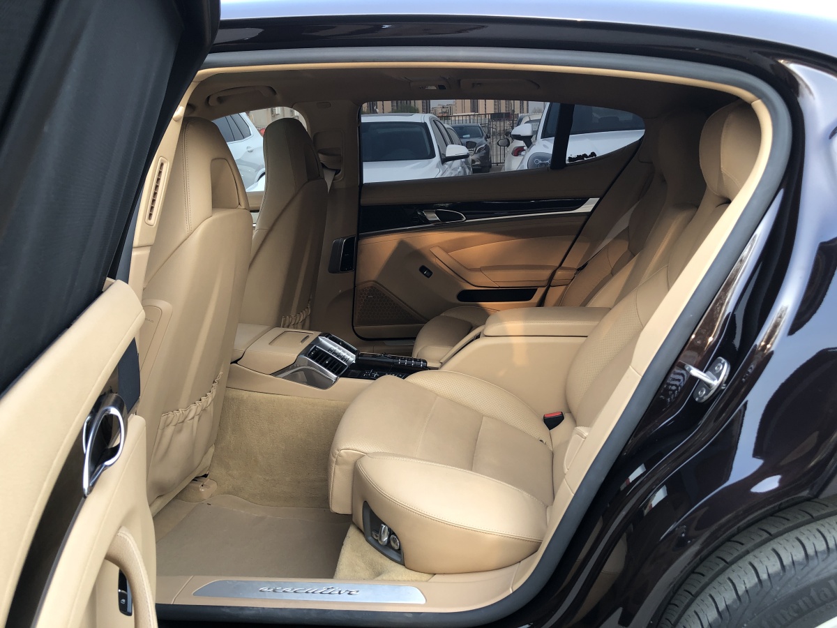 保时捷 Panamera  2014款 Panamera Executive 3.0T图片