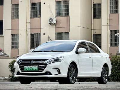 2018年3月 比亚迪 秦 1.5T 尊贵型图片