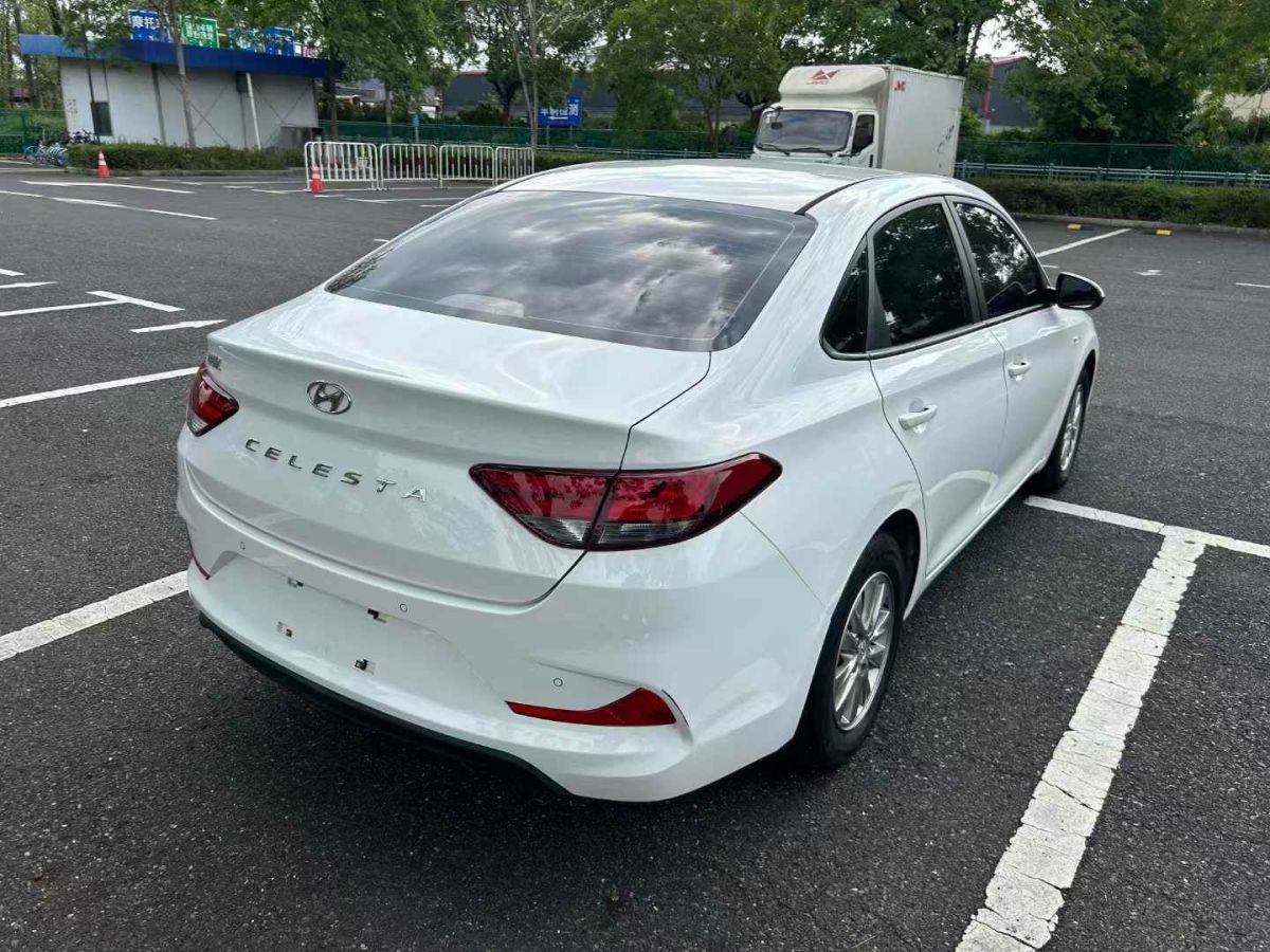 現(xiàn)代 領(lǐng)動  2019款 1.4T 雙離合炫動?旗艦型圖片