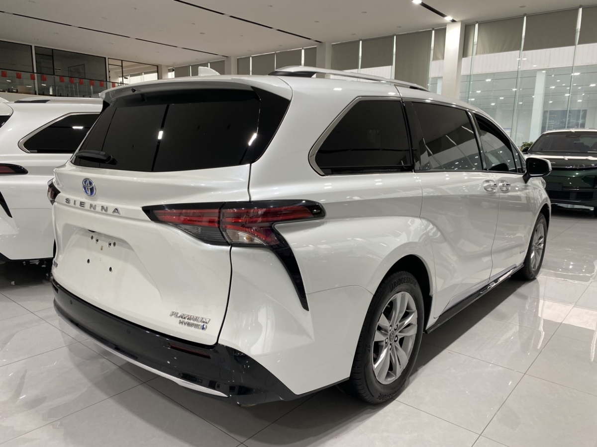 豐田 賽那SIENNA  2023款 2.5L混動 鉑金版圖片