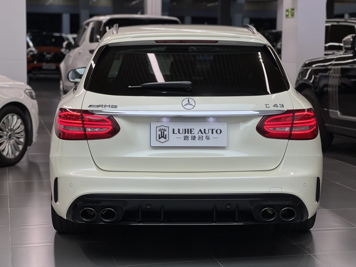 奔馳 奔馳C級(jí)AMG  2019款 AMG C 43 4MATIC 旅行轎車(chē) 特別版圖片