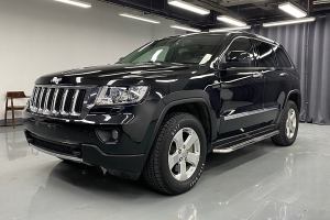 大切諾基 Jeep 3.6L 豪華導(dǎo)航版