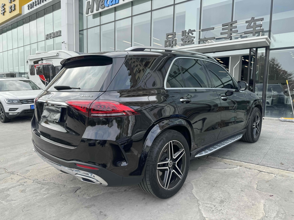 奔馳 奔馳GLE  2020款 改款 GLE 350 4MATIC 時(shí)尚型特別版圖片