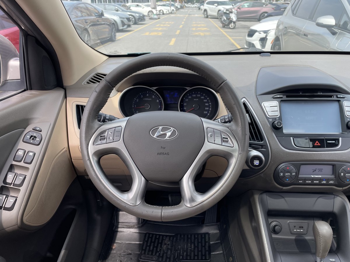 現(xiàn)代 ix35  2012款 2.0 GLS 兩驅精英型圖片