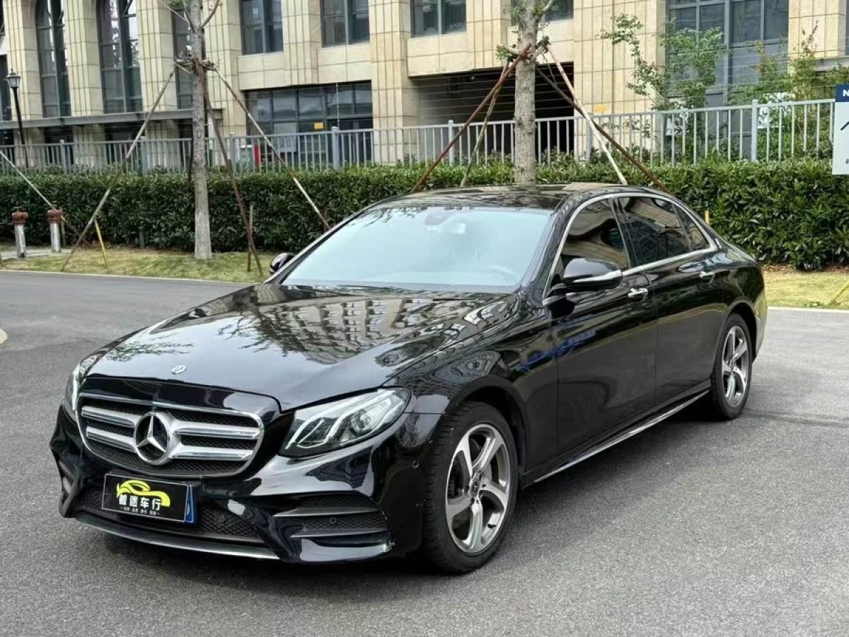 奔馳 奔馳E級  2019款 改款 E 300 L 時尚型圖片