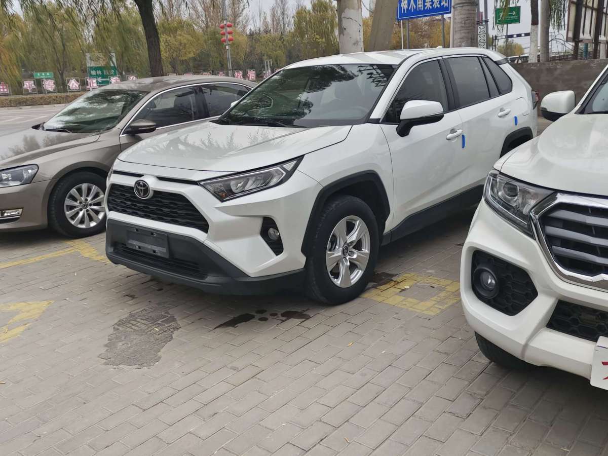 豐田 RAV4榮放  2021款 2.0L CVT兩驅(qū)風(fēng)尚版圖片