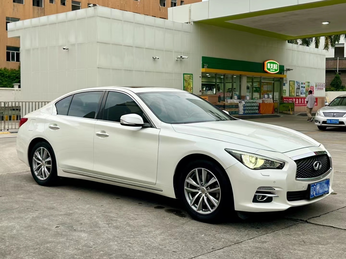 英菲尼迪 Q50L  2015款 2.0T 悅享版圖片