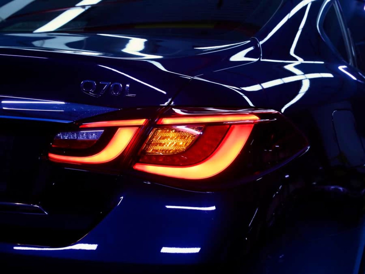 英菲尼迪 Q70  2017款 Q70L 2.5L 悅享版圖片