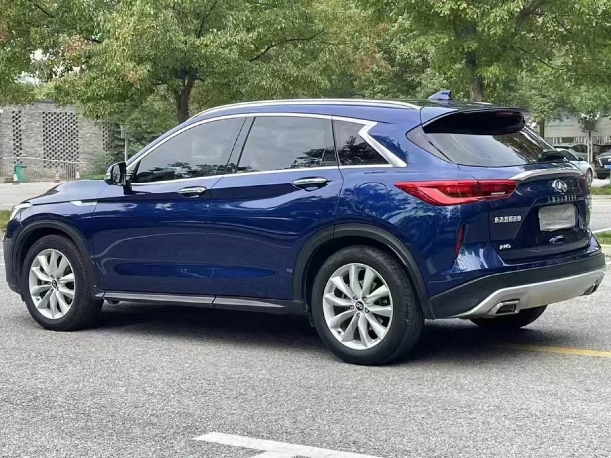 英菲尼迪 QX50  2018款 2.0T 四驅(qū)菁英版圖片