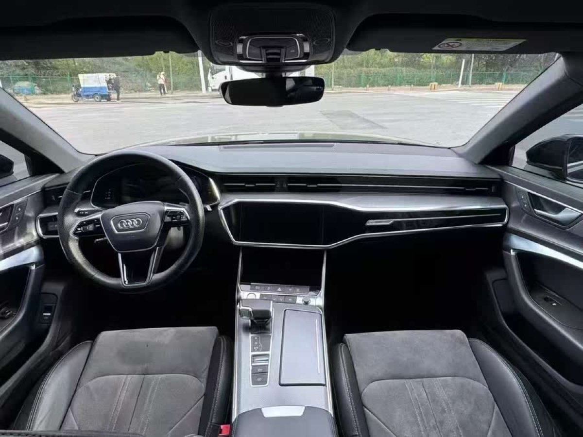 奧迪 奧迪A6L  2020款 45 TFSI 臻選動感型圖片
