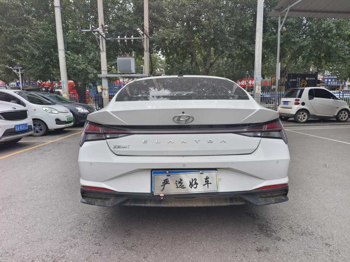 现代 伊兰特  2022款 1.5L CVT LUX尊贵版图片