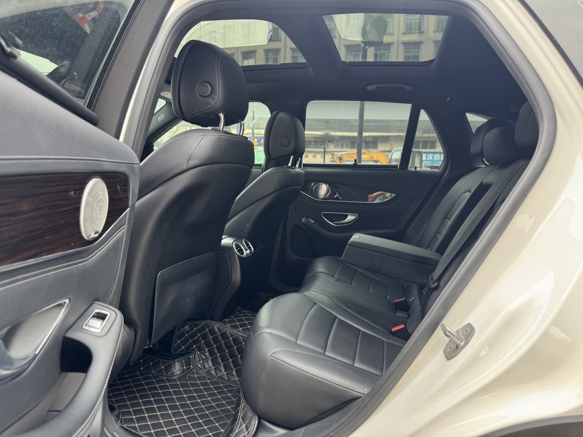 奔馳 奔馳GLC  2018款 改款 GLC 260 4MATIC 豪華型圖片