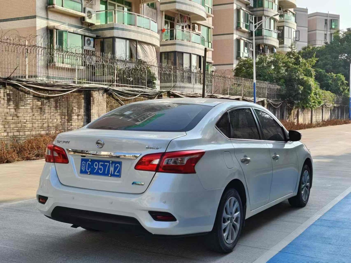 日產(chǎn) 軒逸  2019款 1.6XV CVT智聯(lián)尊享版 國(guó)VI圖片