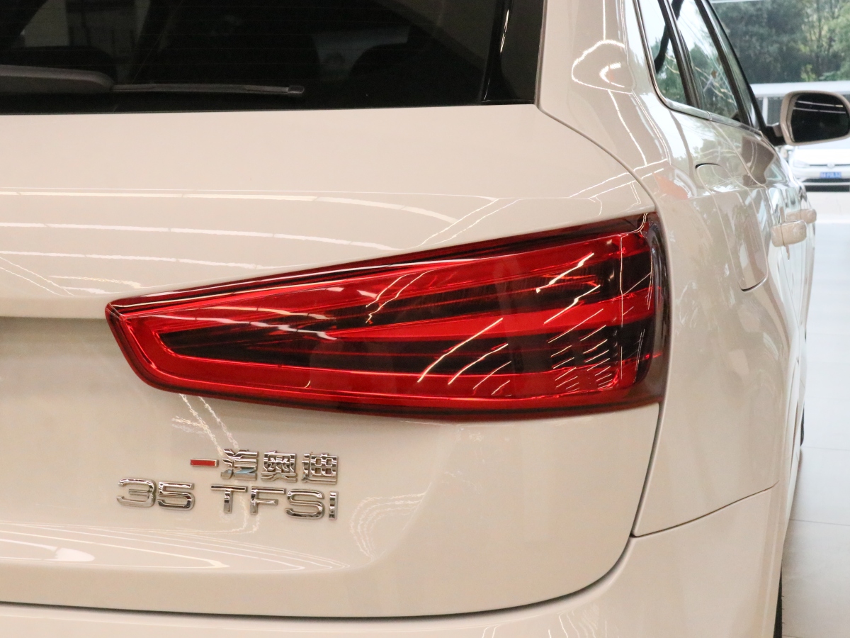 奧迪 奧迪Q3  2015款 35 TFSI 舒適型圖片