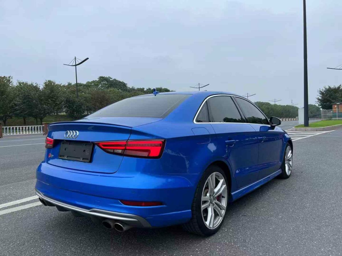 北汽幻速 S3  2018款 1.5L 手動豪華型圖片