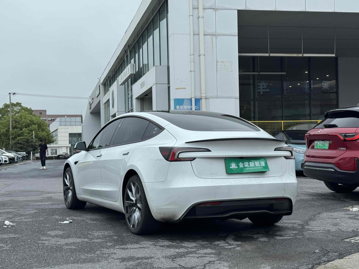 2024年1月特斯拉 Model 3  2019款 長續(xù)航全輪驅(qū)動版