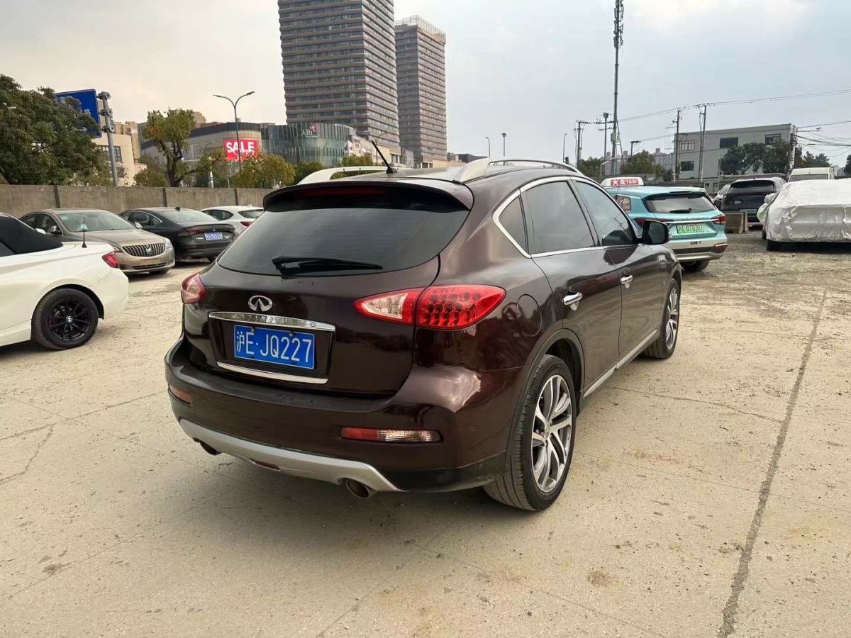 英菲尼迪 QX50  2015款 2.5L 豪華版圖片