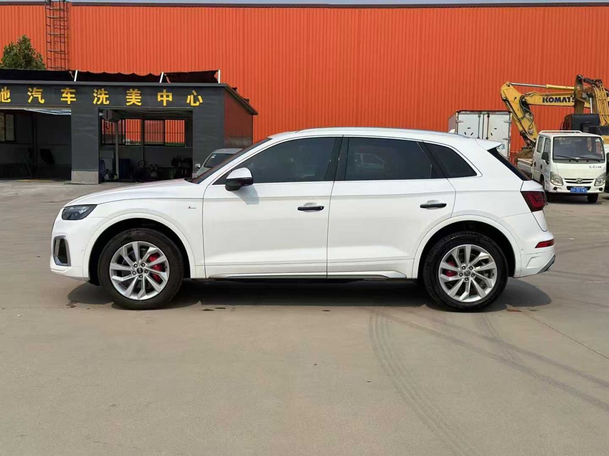 奧迪 奧迪Q5L  2022款 40T 豪華動(dòng)感型圖片