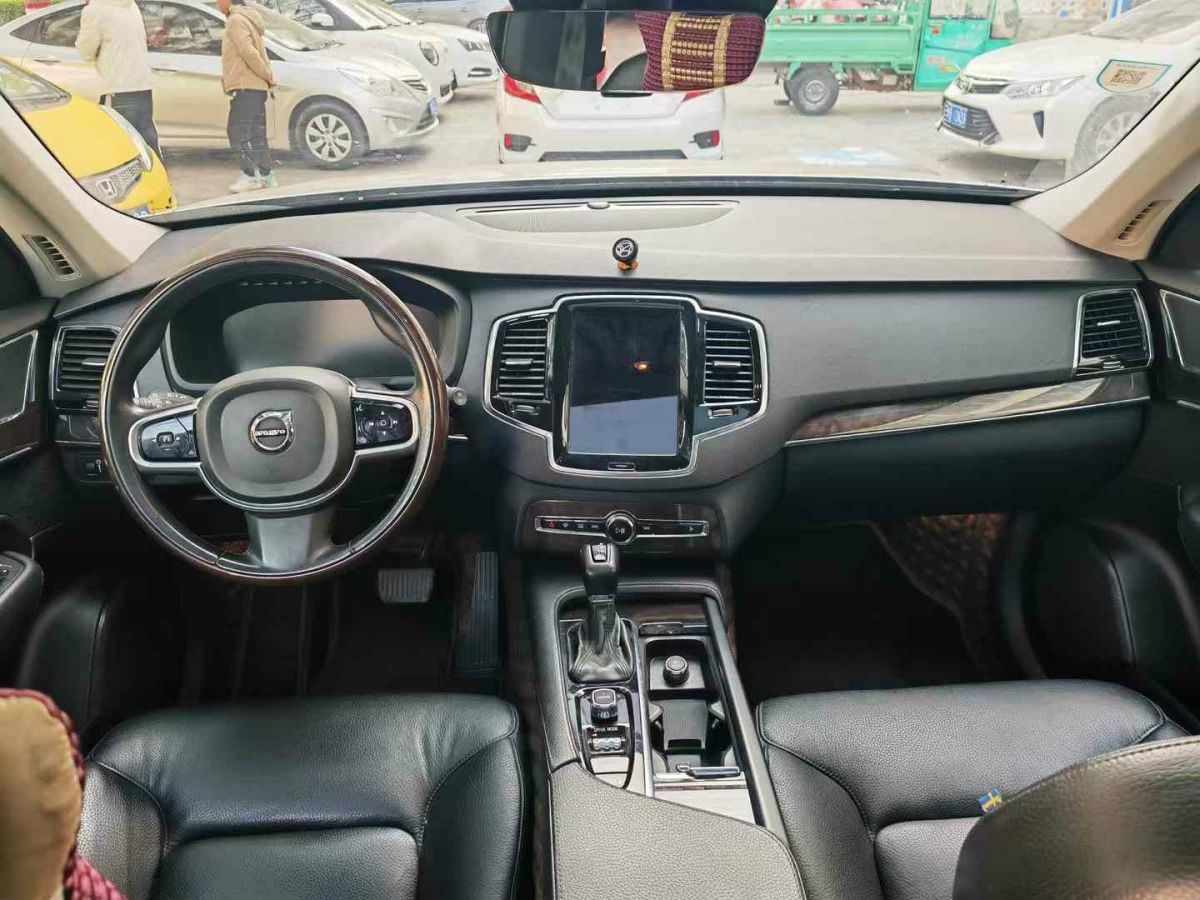 沃爾沃 XC90  2015款 T5 2.5T 行政版圖片