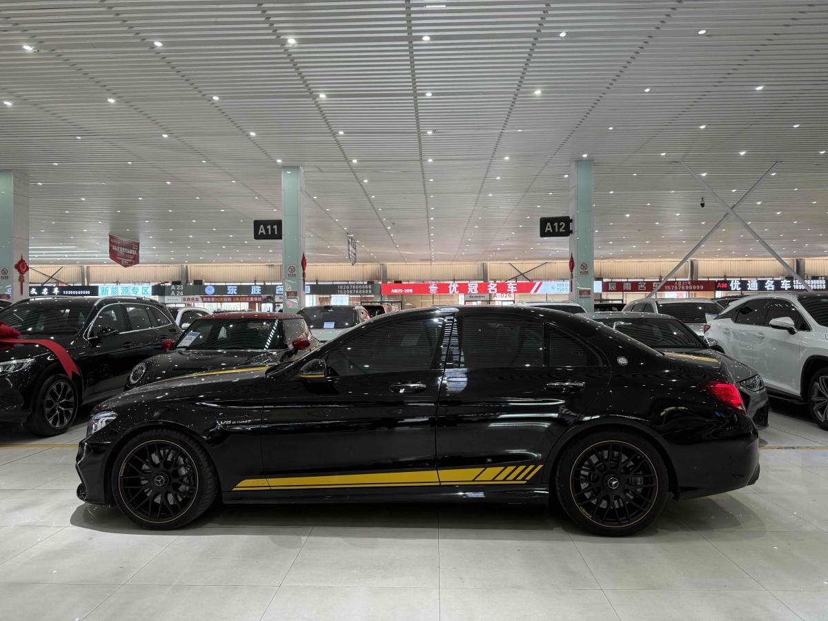 奔馳 奔馳C級(jí)AMG  2021款 AMG C 63 暗夜特別版圖片