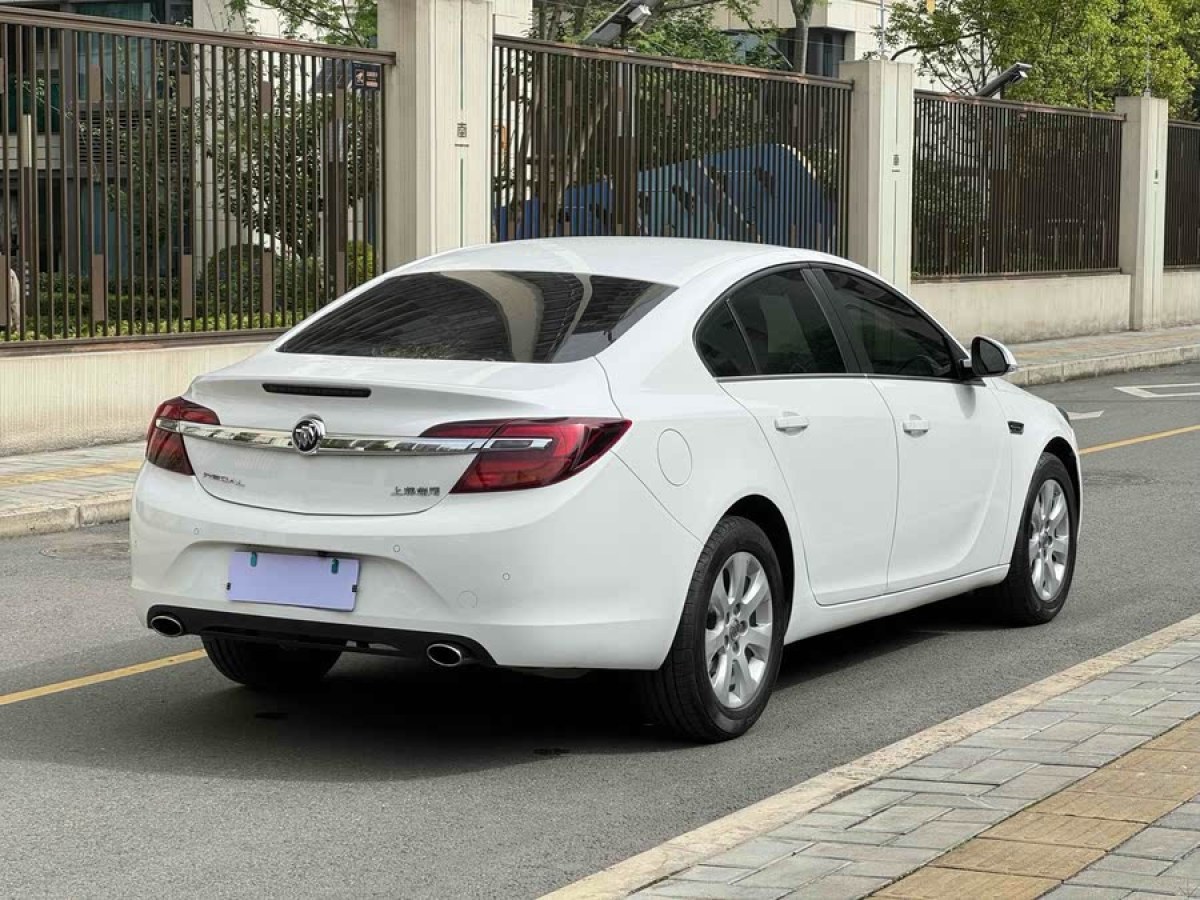 別克 君威  2015款 2.0L 領(lǐng)先時尚型圖片