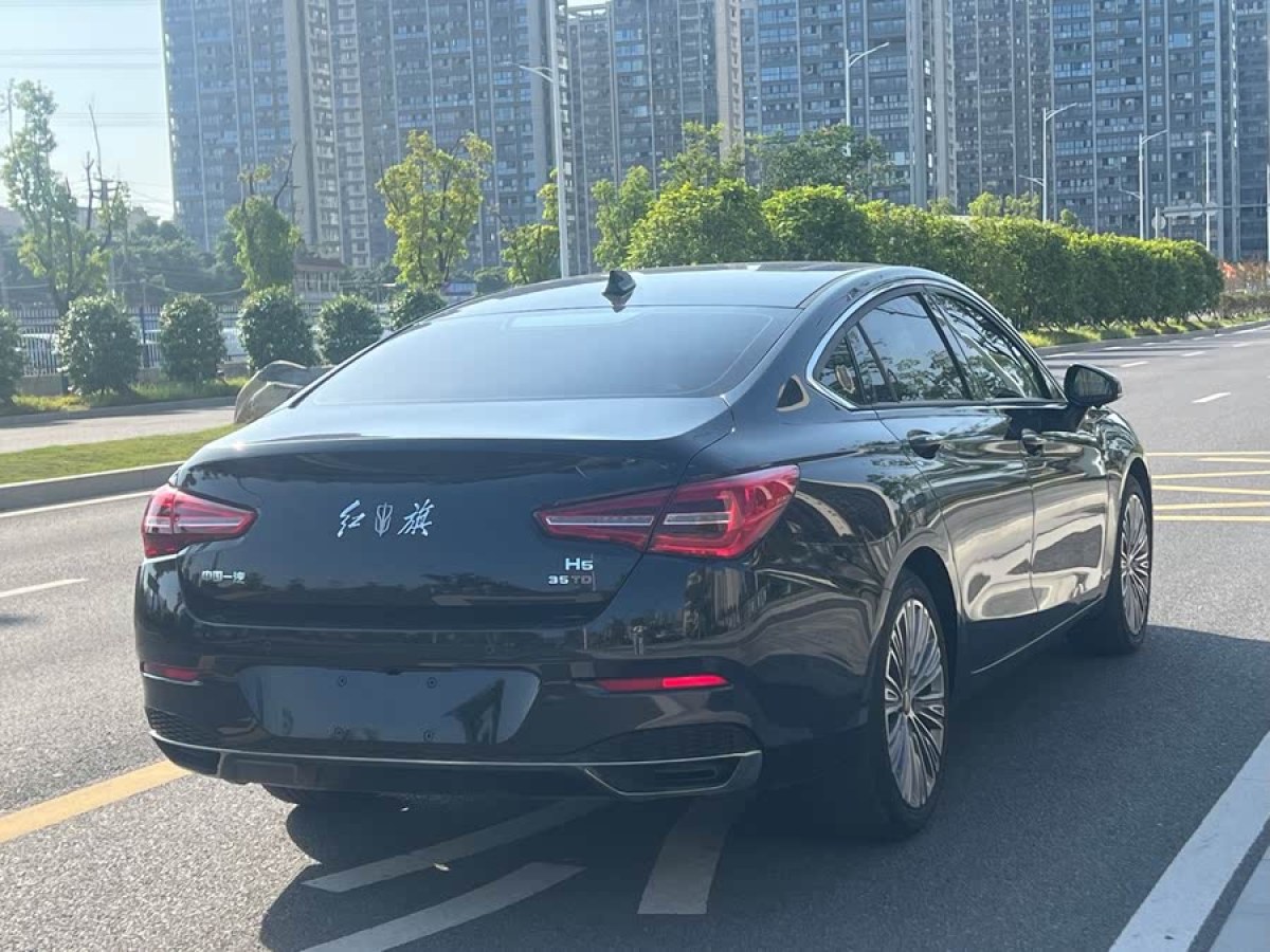 紅旗 H5  2022款 1.8T 自動智聯(lián)旗領(lǐng)版圖片