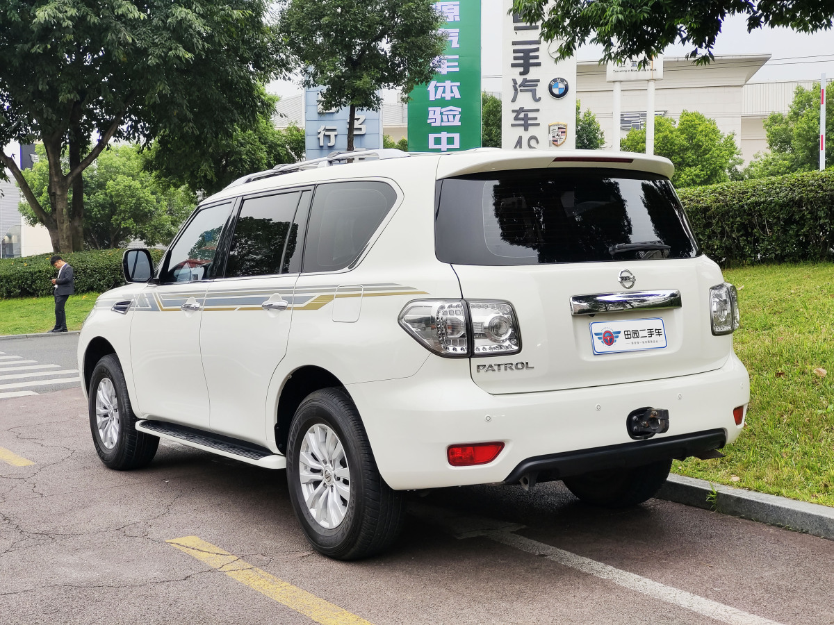 日產(chǎn) 途樂  2018款 4.0L 領(lǐng)英型圖片