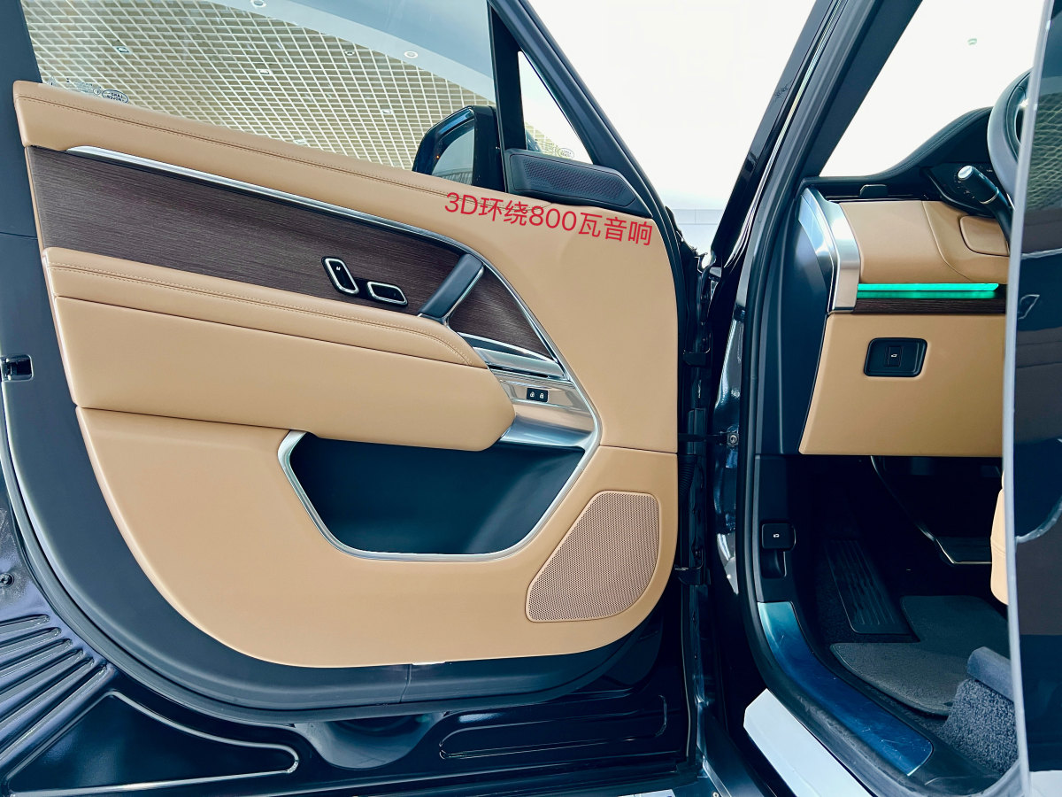 2023年7月路虎 攬勝  2024款 3.0 L6 400PS 盛世加長(zhǎng)版 七座
