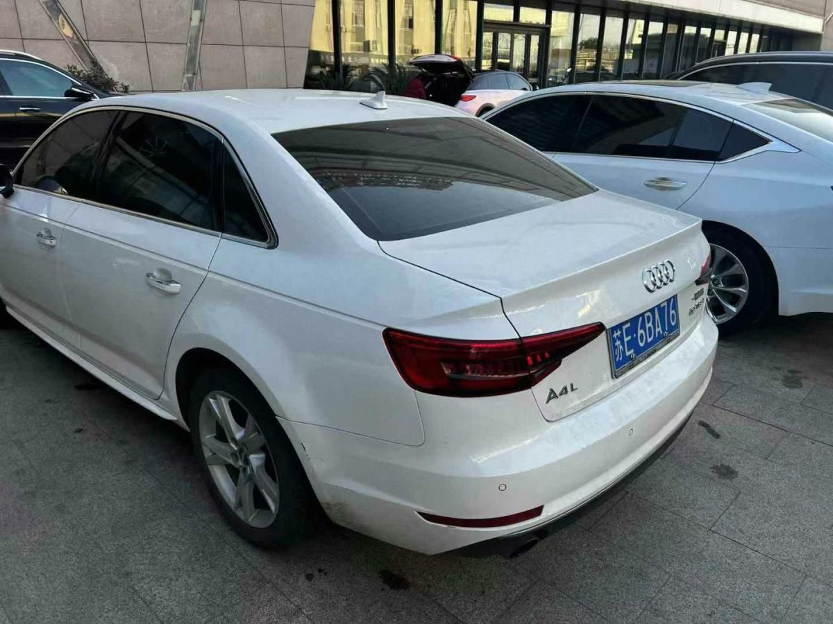 奧迪 奧迪A4L  2017款 A4L 40TFSI 時尚型圖片