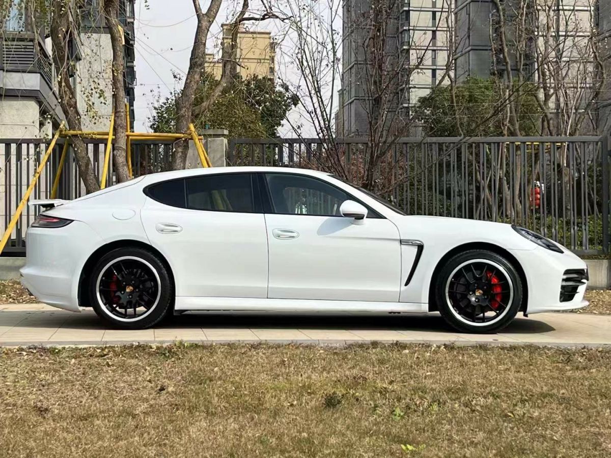 保時(shí)捷 Panamera  2011款 GTS 4.8圖片