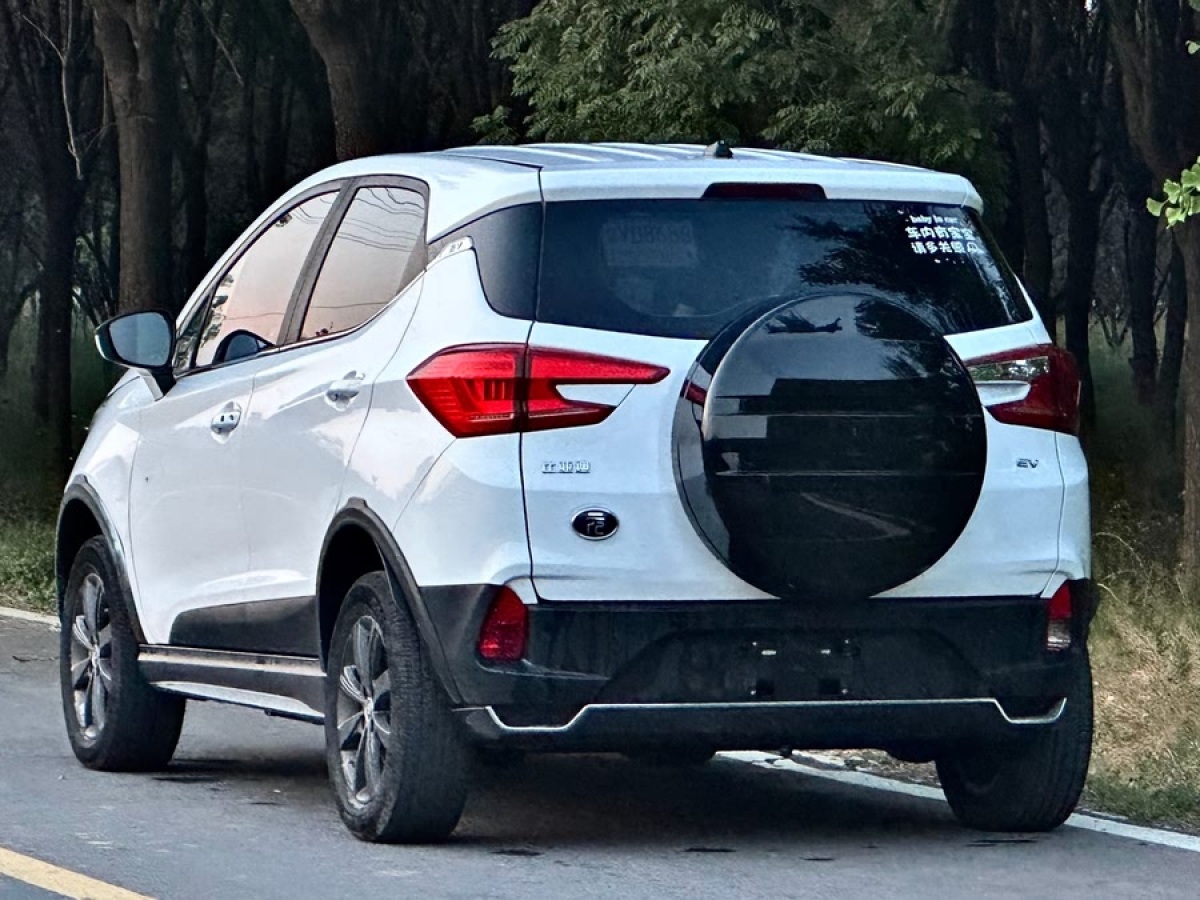 比亞迪 元新能源  2019款 EV535 智聯(lián)領(lǐng)創(chuàng)型圖片