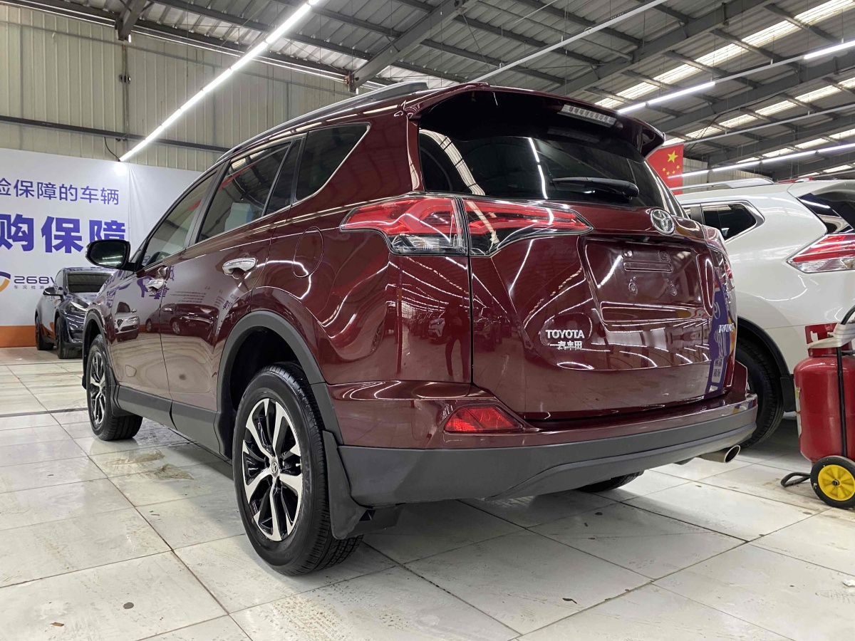 豐田 RAV4  2016款 榮放 2.0L CVT兩驅(qū)風(fēng)尚版圖片