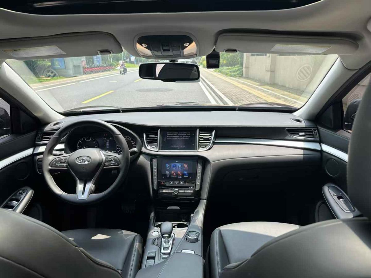 英菲尼迪 QX50  2022款 2.0T 兩驅(qū)WAVE版圖片