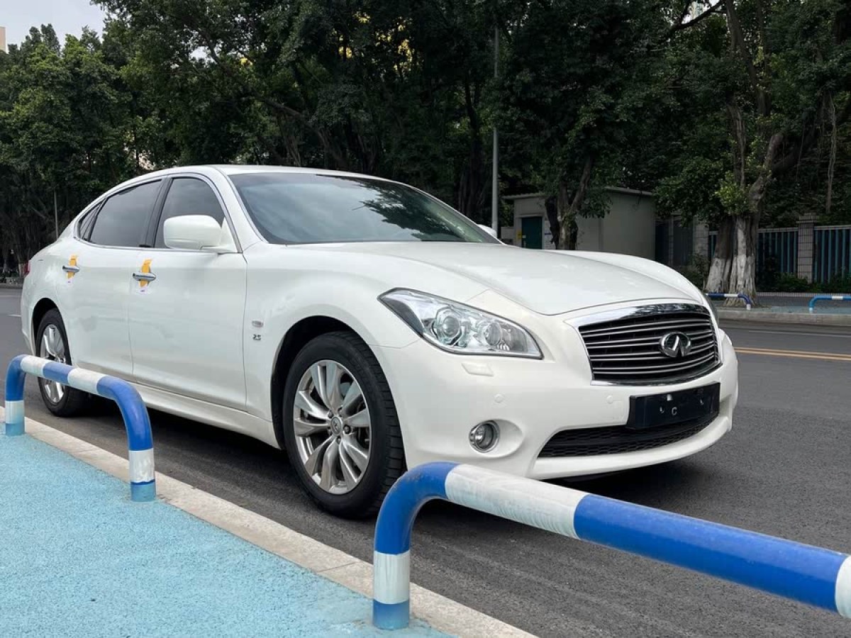 英菲尼迪 Q70  2013款 Q70L 2.5L 雅致版圖片