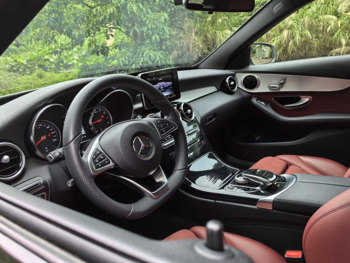 2017年6月奔驰 奔驰C级  2017款 改款 C 200 运动版